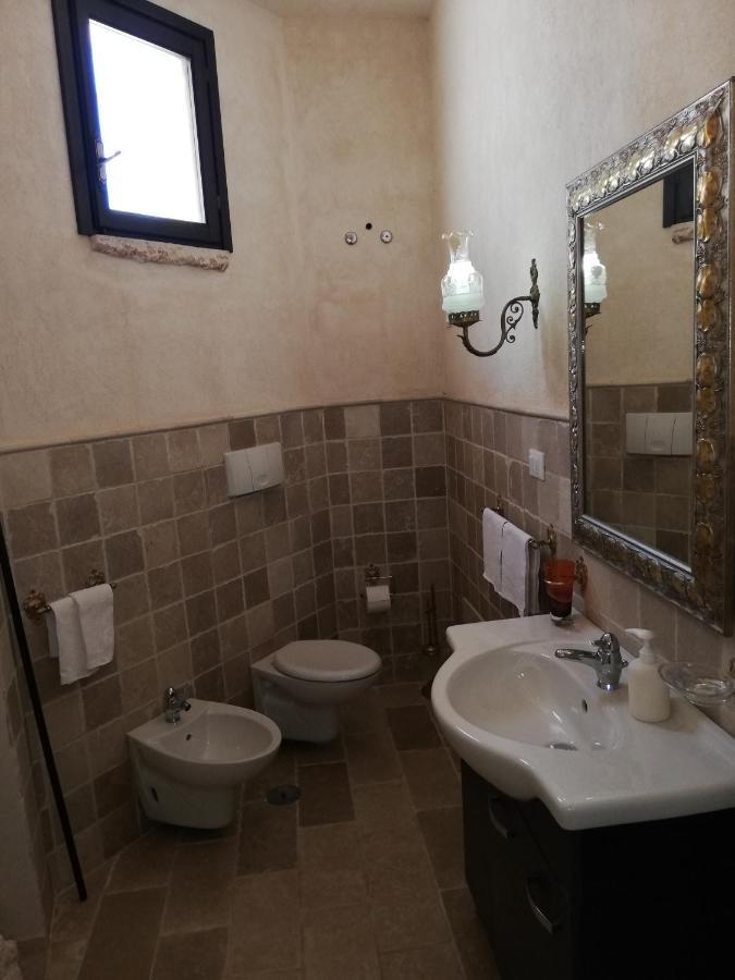 Holiday Home Trullo Antico Ostuni Bilik gambar